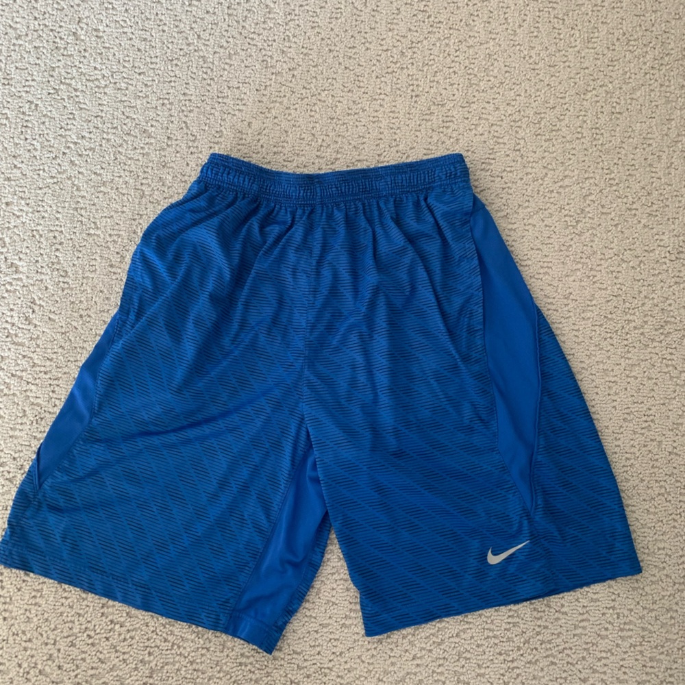 Men’s size medium blue Nike dri fit shorts